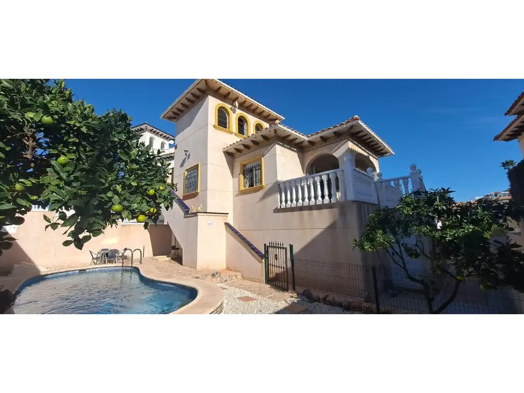 Exterior view of Houses for sale in Orihuela  with Air Conditioner and Swimming Pool