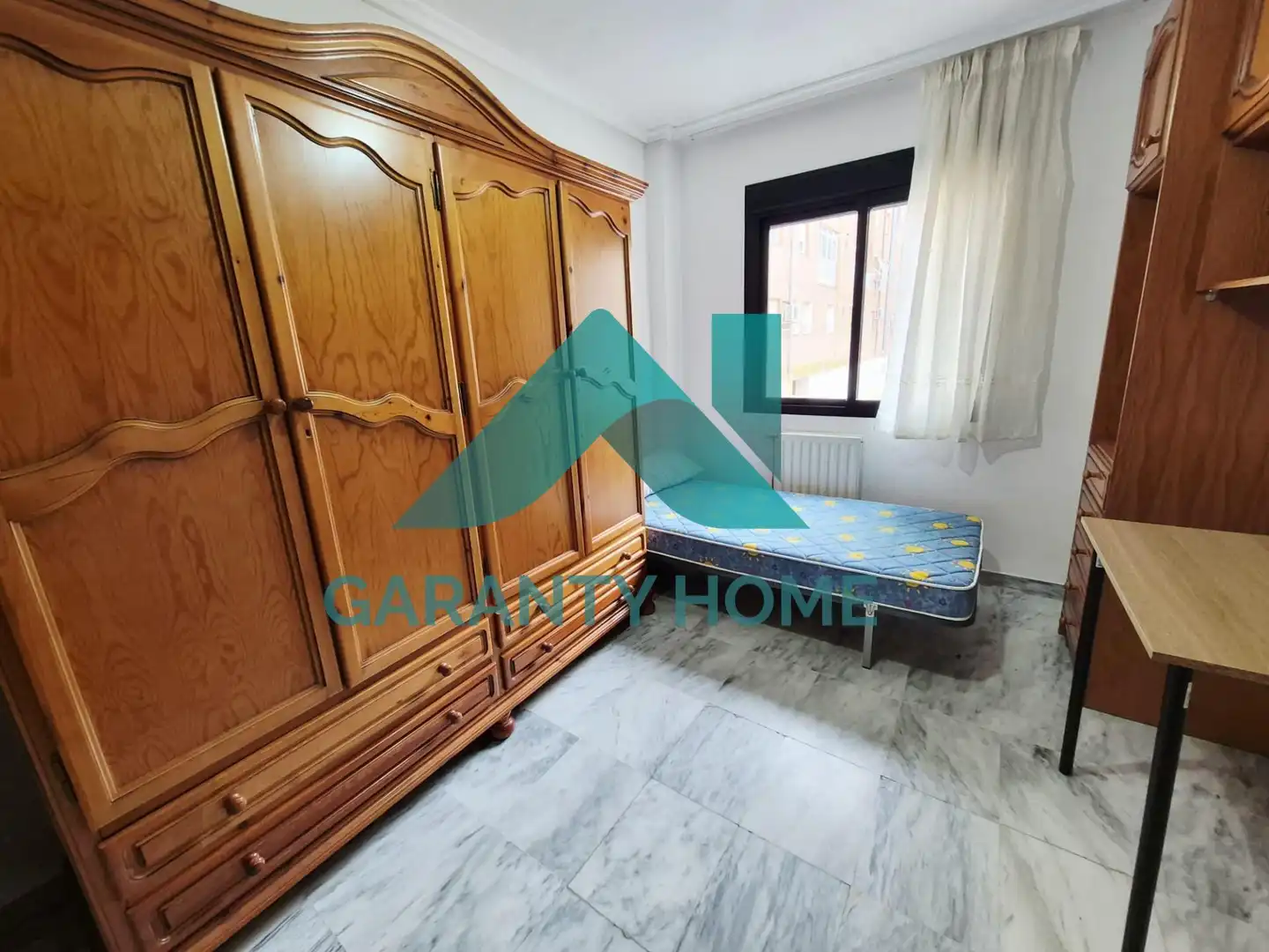 Habitación de Piso en venta en Cáceres con Terraza, Trastero y Amueblado
