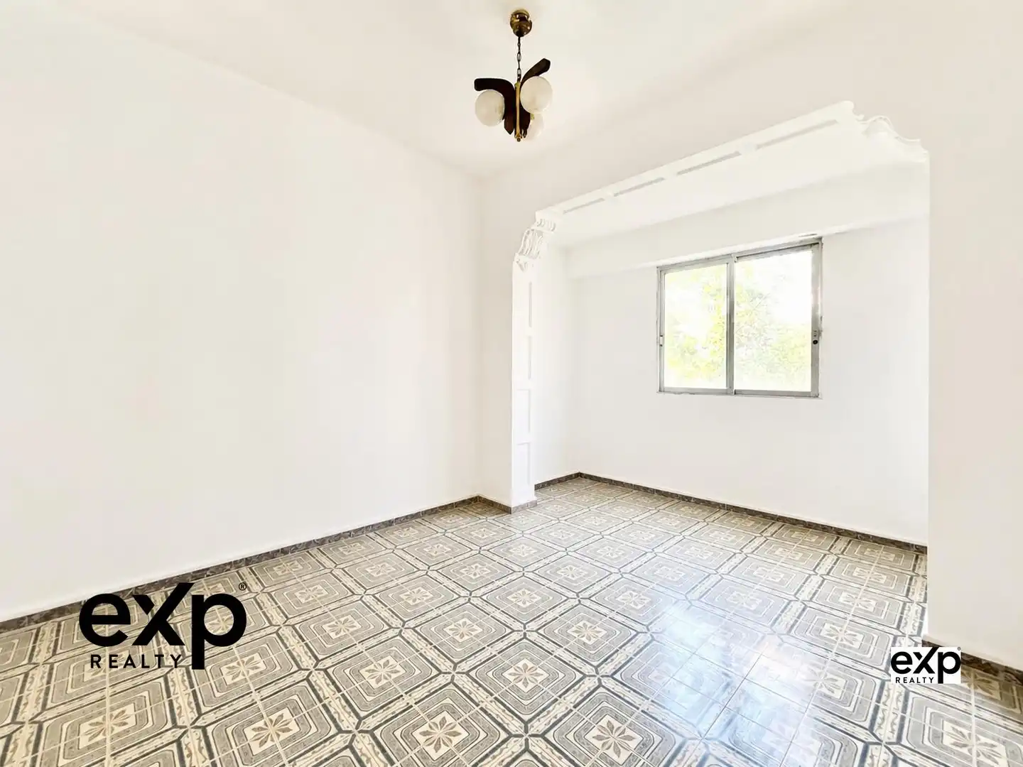 Habitación de Piso en venta en Valencia con Alarma