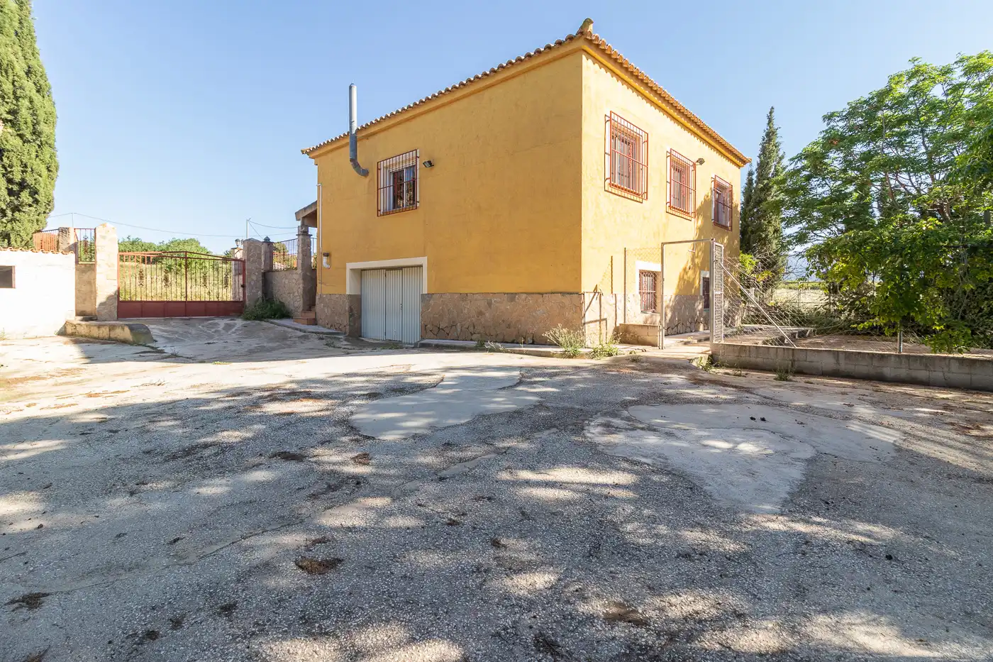 Vista exterior de Casa o chalet en venta en Pliego con Aire acondicionado y Terraza
