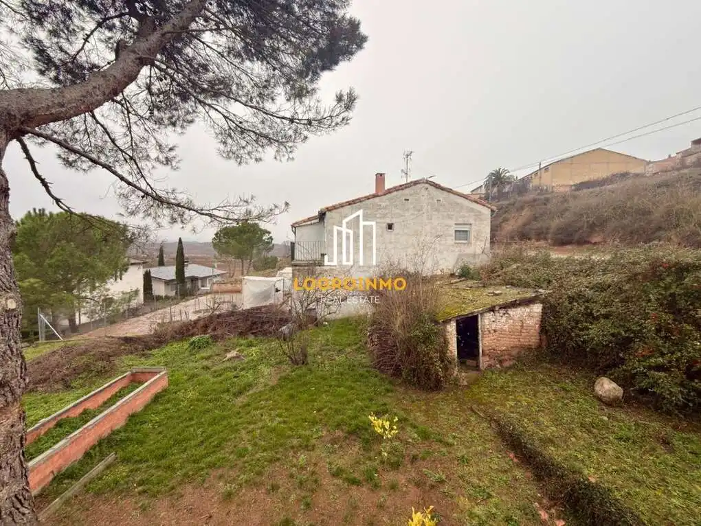 Houses for sale in Tricio  with Heating, Private garden and Parquet flooring