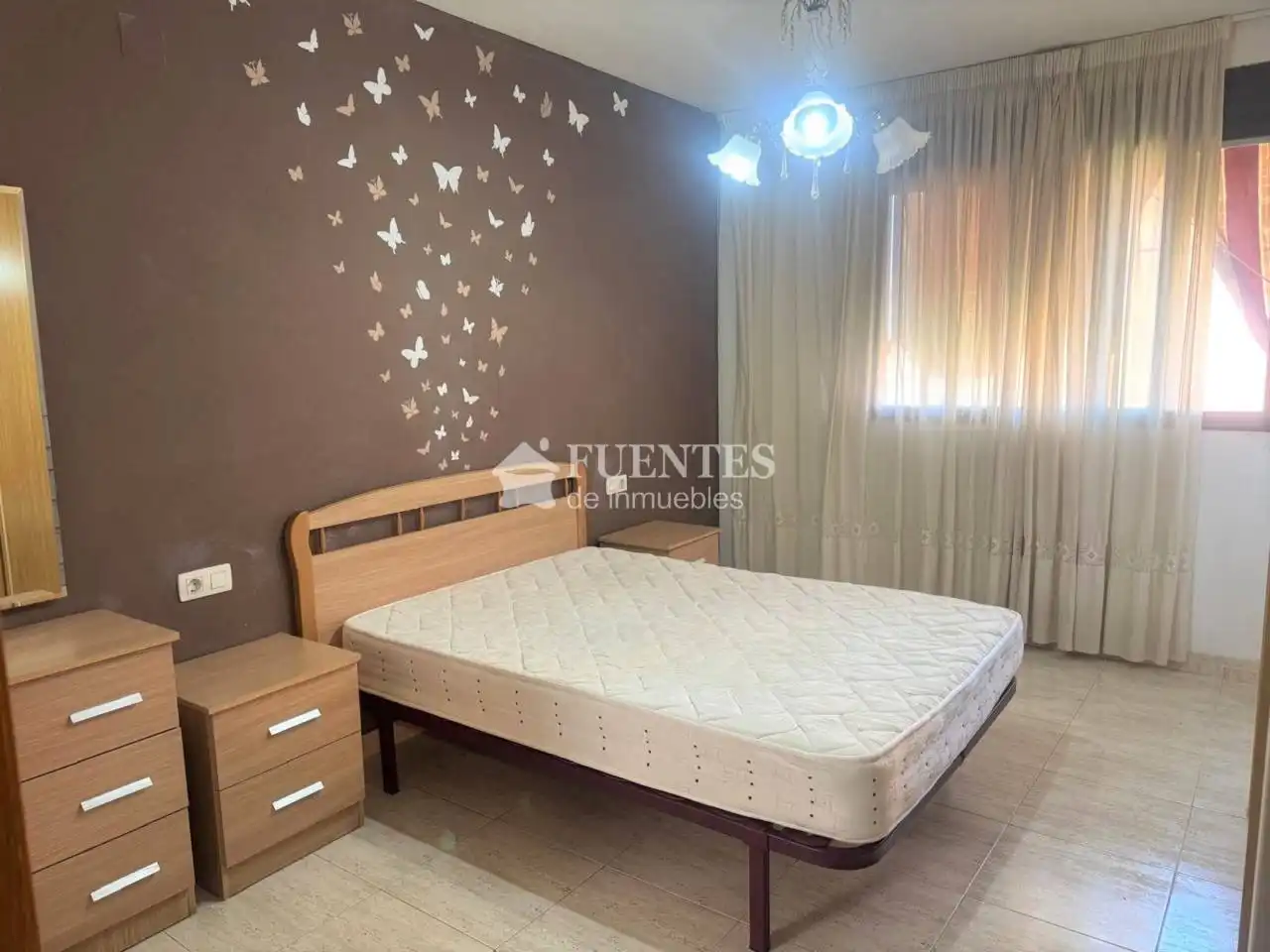 Habitación de Piso de alquiler en Alicante / Alacant con Amueblado y Balcón