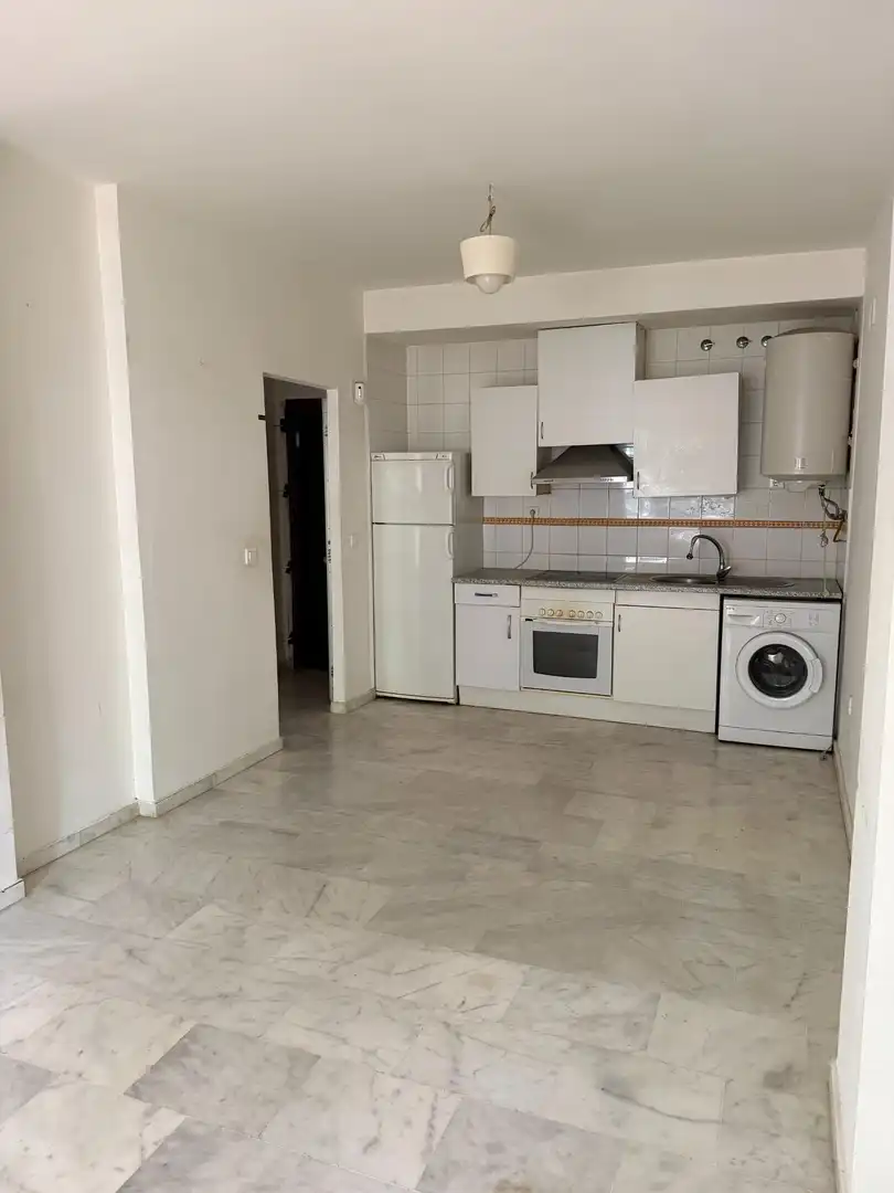 Cocina de Apartamento en venta en Fuengirola con Terraza y Piscina comunitaria