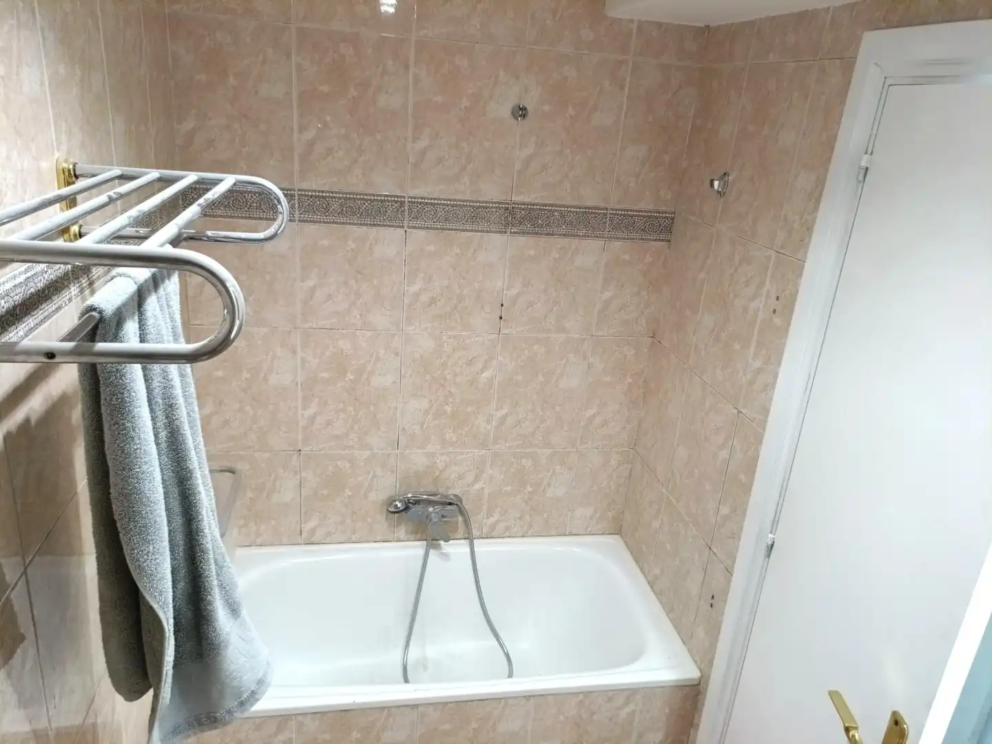 Baño de Piso en venta en Miranda de Ebro con Calefacción, Terraza y Balcón