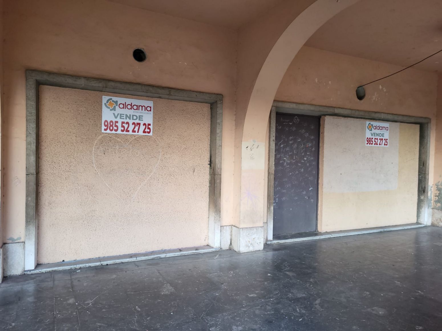 Premises for sale in Avilés  with Terrace