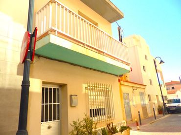 Casa con balcón en venta en Mar Menor de Cartagena – Cabo de Palos