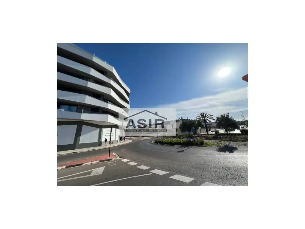 Local comercial de lloguer a Calle Vicent Pelufo Corts, imagen 3