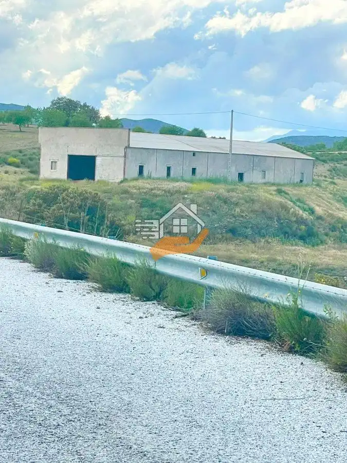 Nave industrial en venta en Vélez-Rubio
