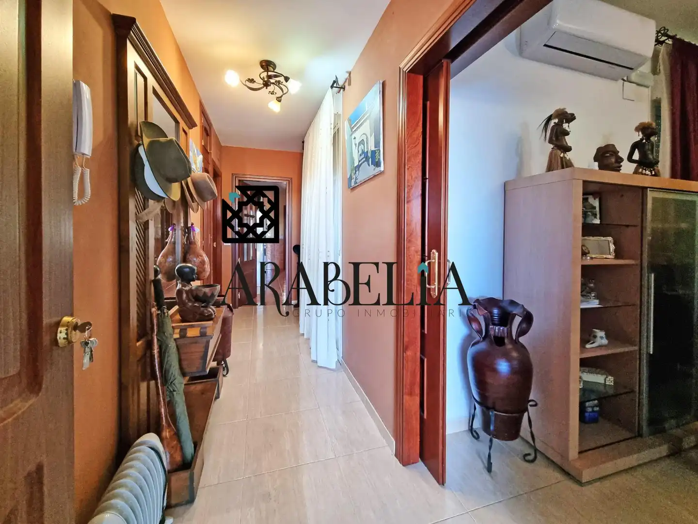 Villa mit Pool zum Verkauf in La Carlota, imagen 3