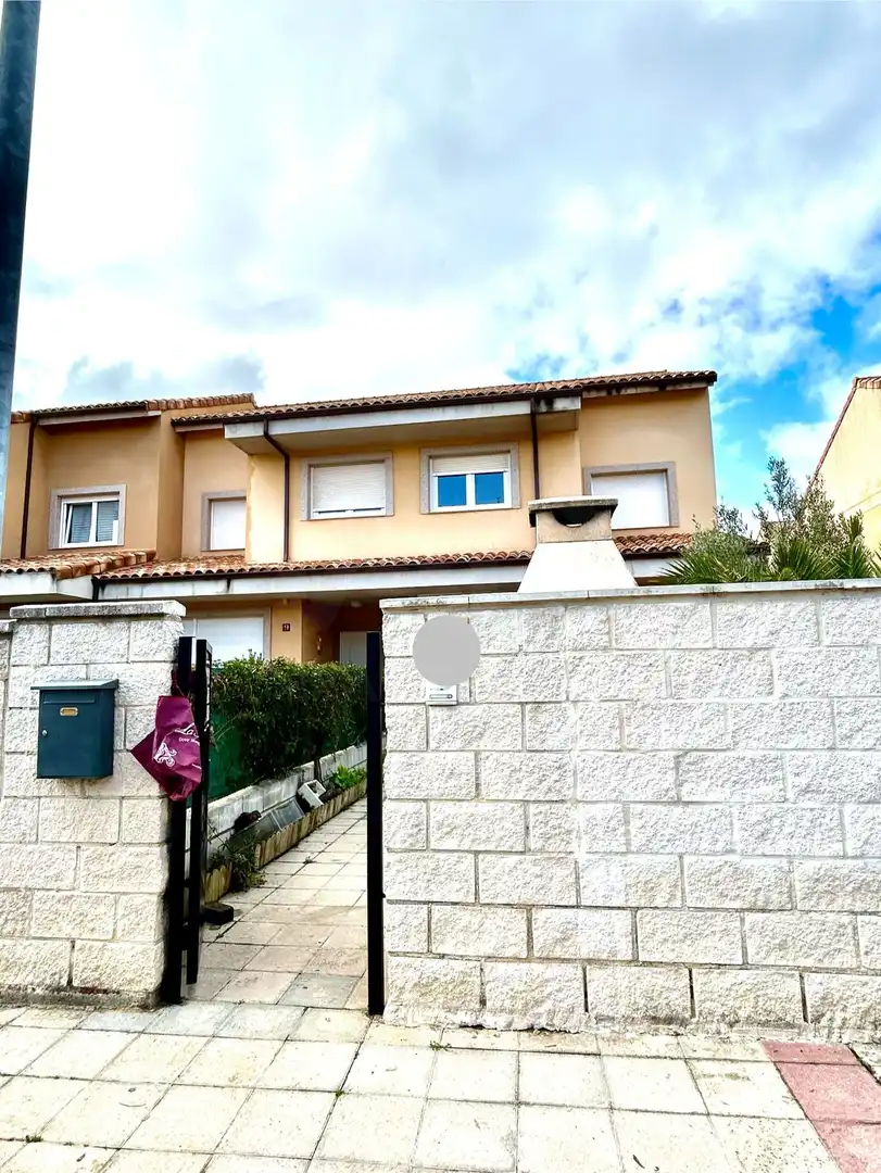 Habitatge amb piscina en venda a Valverde de la Virgen, imagen 5