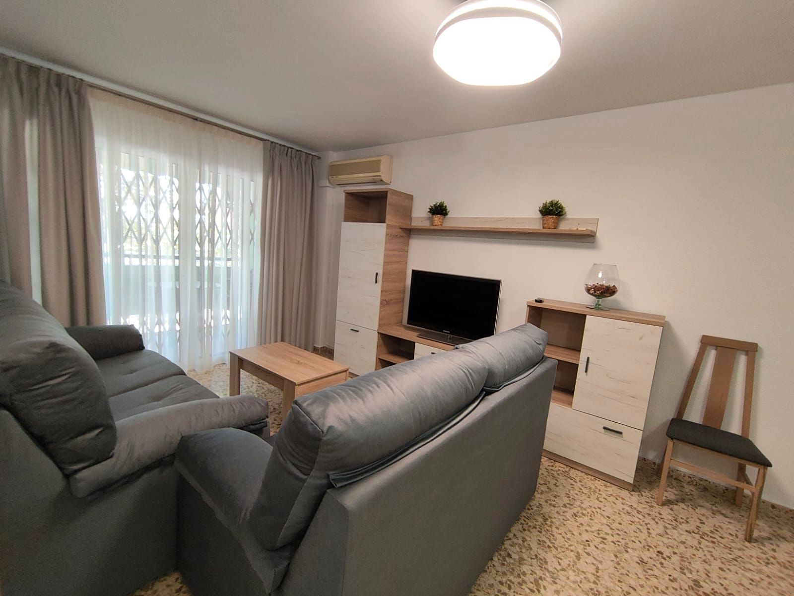 Living room of Flat to rent in Málaga Capital  with Air Conditioner, Terrace and Furnished