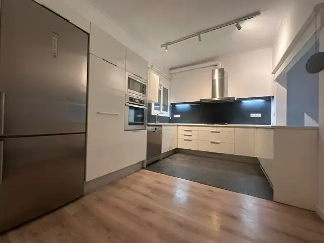 Wohnung zur Miete in Carrer del Bisbe Sivilla, Sant Gervasi i la Bonanova