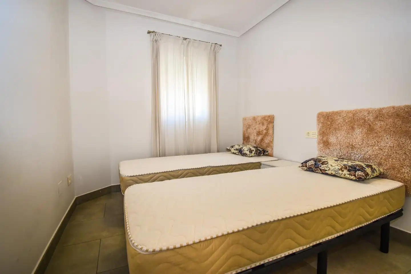 Habitación de Casa o chalet en venta en Santa Pola con Terraza, Piscina y Piscina comunitaria