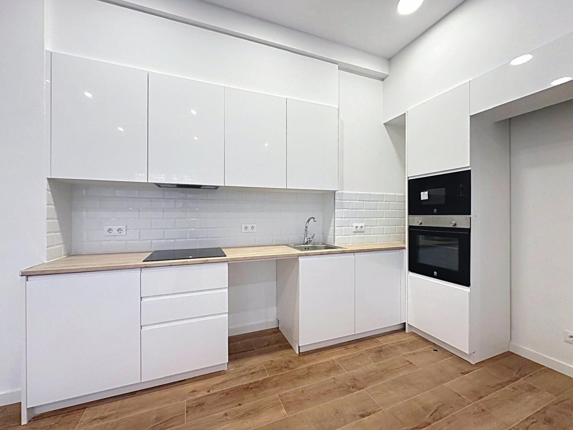 Kitchen of Apartment for sale in  Barcelona Capital  with Air Conditioner and Heating