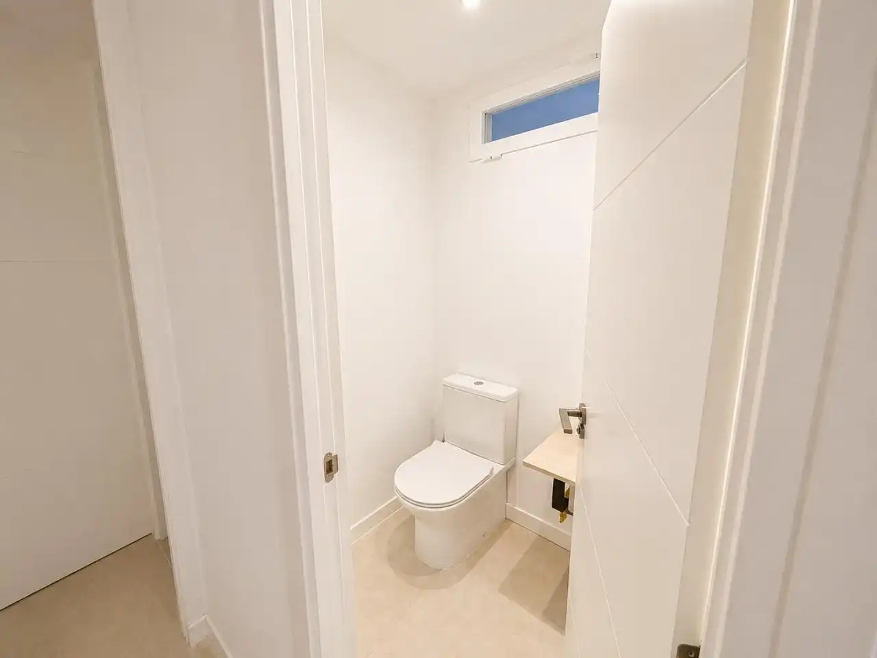 Bathroom of Houses for sale in La Cabrera  with Terrace
