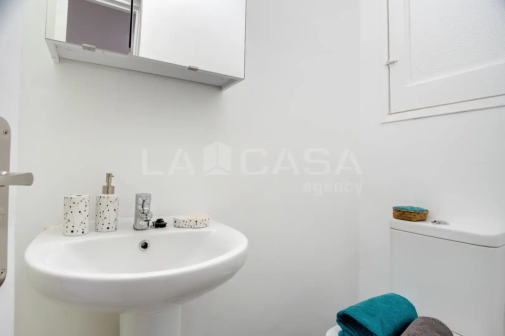 Bany de Planta baixa en venda en Barcelona