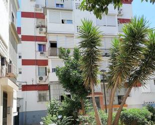 Exterior view of Flat for sale in  Sevilla Capital