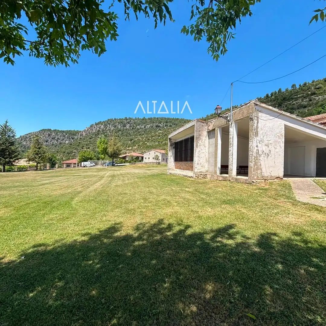 Houses for sale in Poyatos  with Terrace