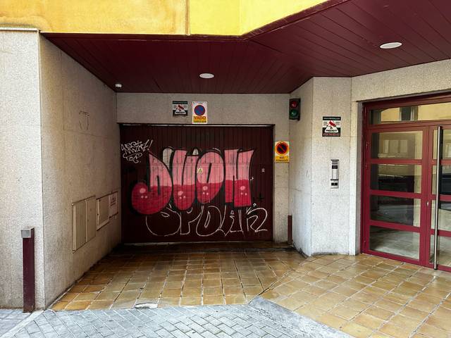 Garaje en Venta en Calle de Embajadores en Chopera
