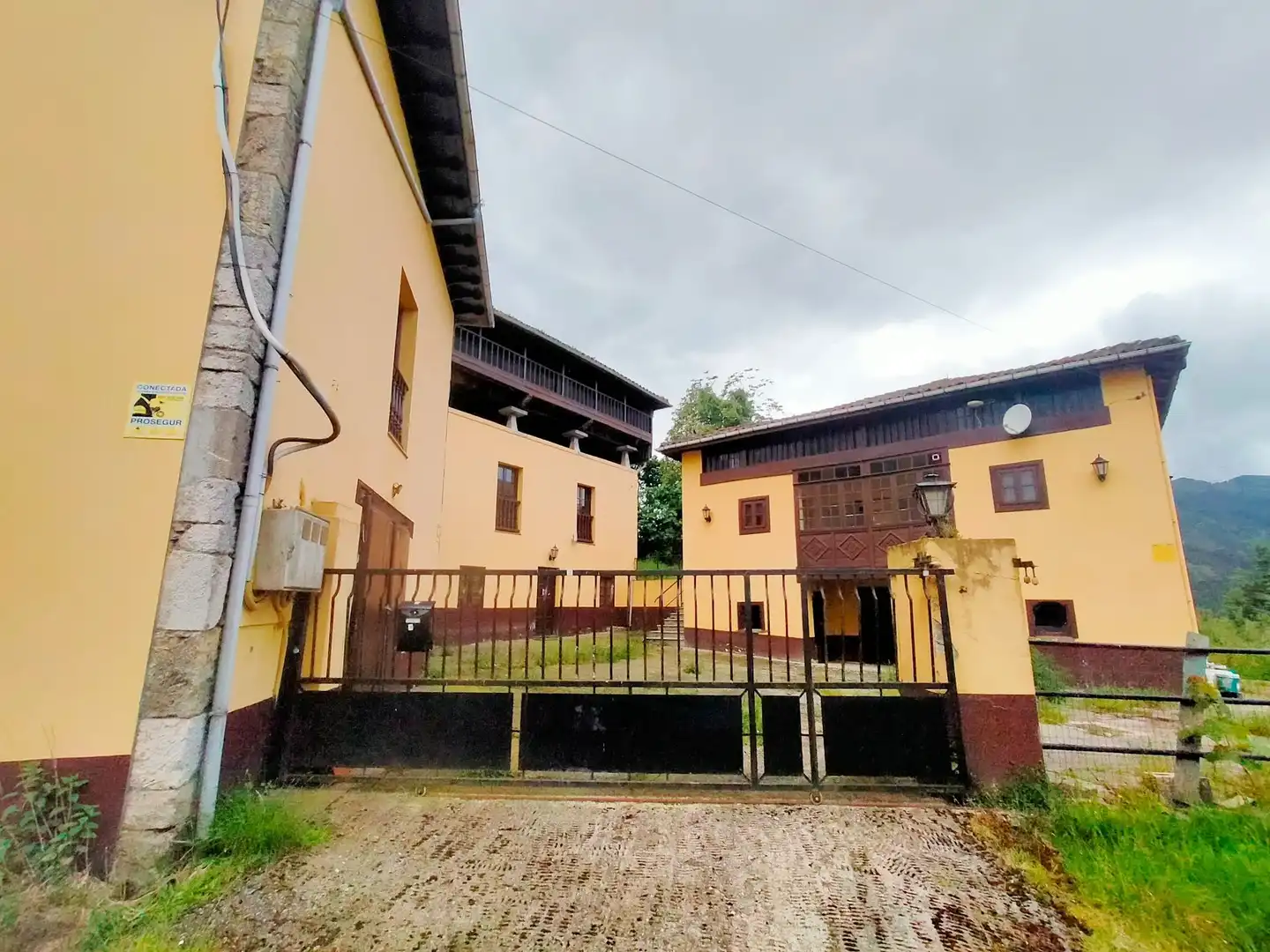 Vista exterior de Finca rústica en venta en Salas con Terraza y Trastero