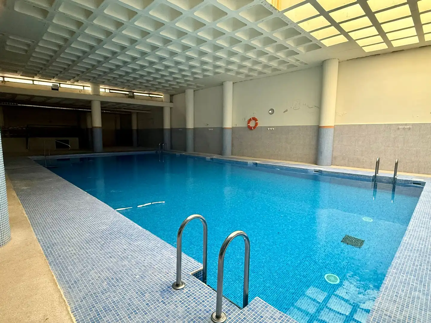 Piscina de Piso en venta en Cedillo del Condado con Aire acondicionado, Trastero y Piscina