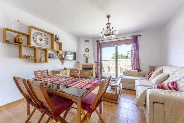 Piso en Venta en Empedrado en Fondón