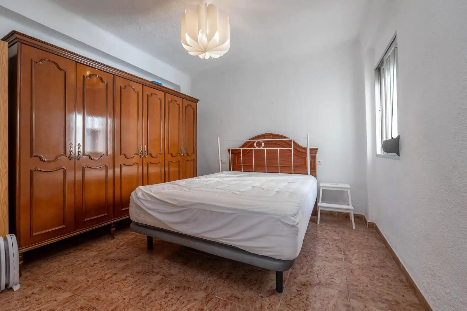 Habitación de Piso en venta en Granada con Aire acondicionado y Amueblado