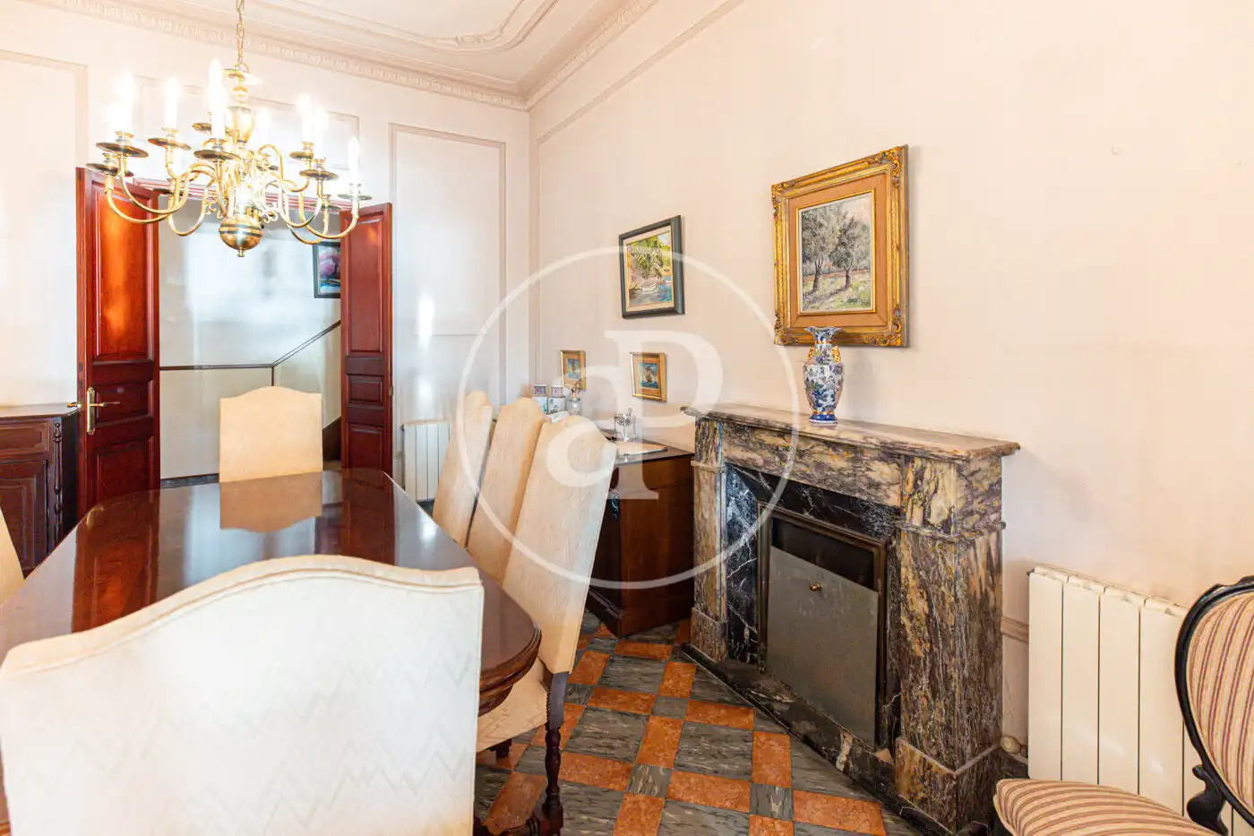 Houses for sale in Carrer de Victorio Luzuriaga, Sant Agustí