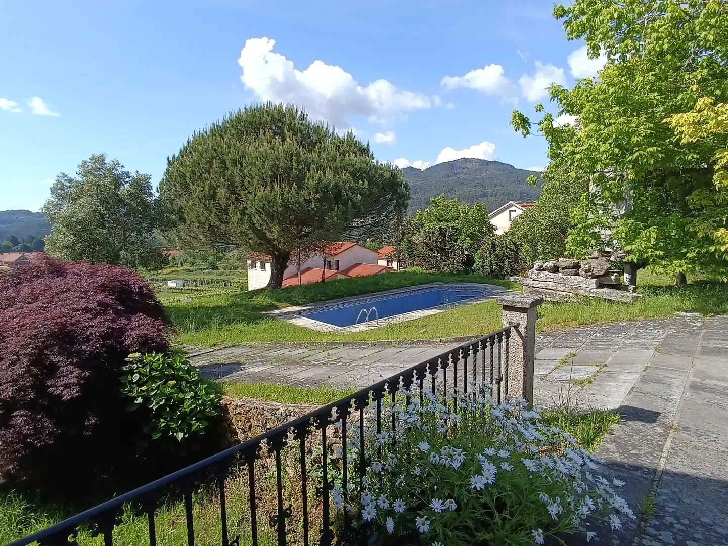 Piscina de Casa o xalet en venda en Soutomaior amb Calefacció, Jardí privat i Terrassa