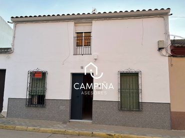 House for sale in Calle Pedro Díaz Gutiérrez