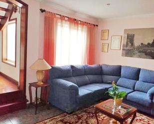 Sala d'estar de Dúplex en venda en Vilagarcía de Arousa amb Terrassa i Balcó