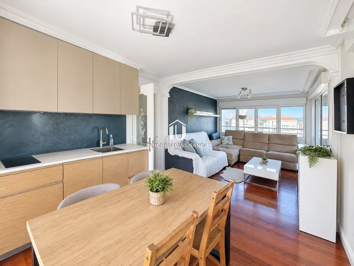 Living room of Flat for sale in Zona Playa