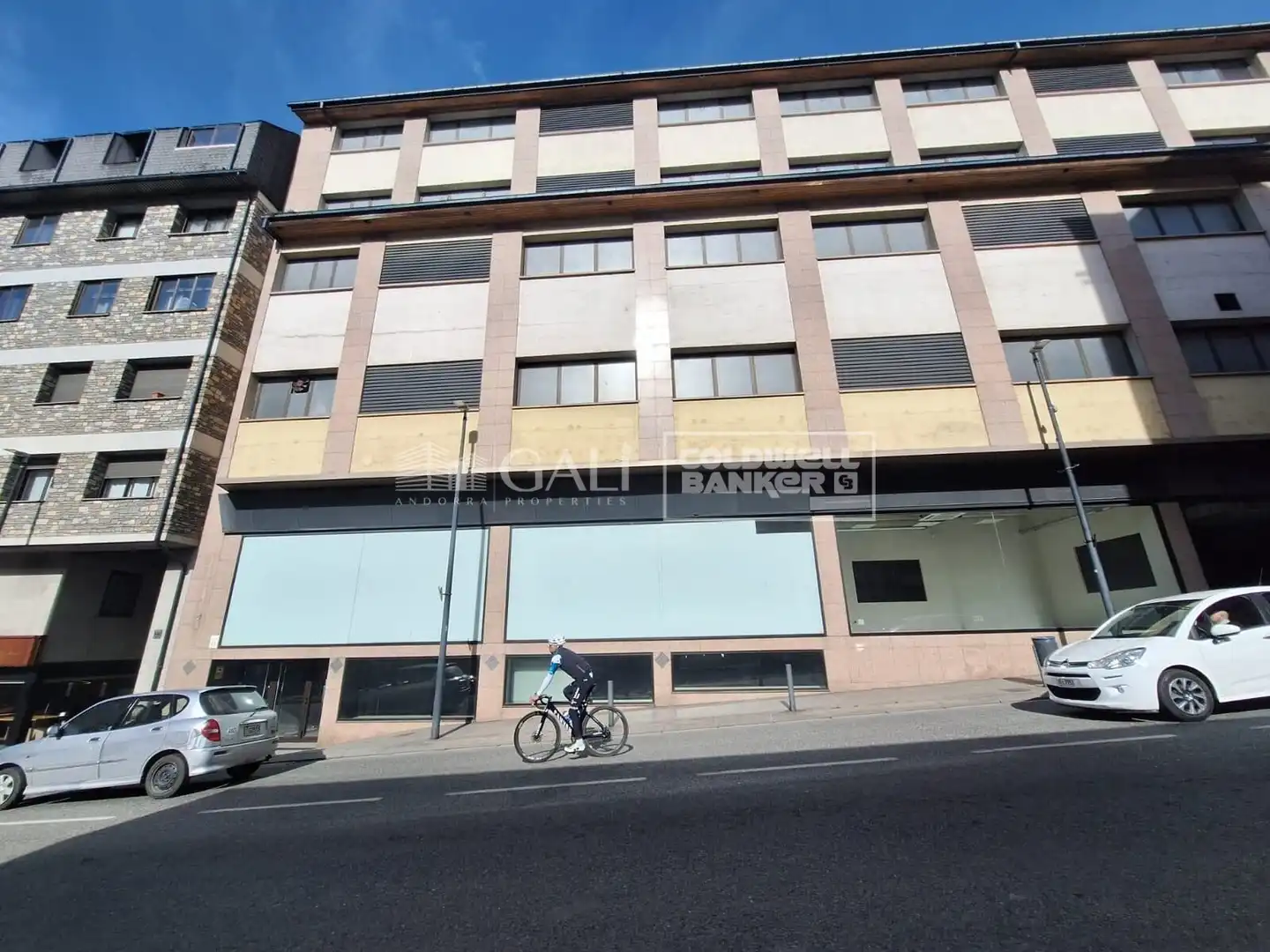 Residencial amb ascensor de lloguer a Santa Coloma 52, imagen 2