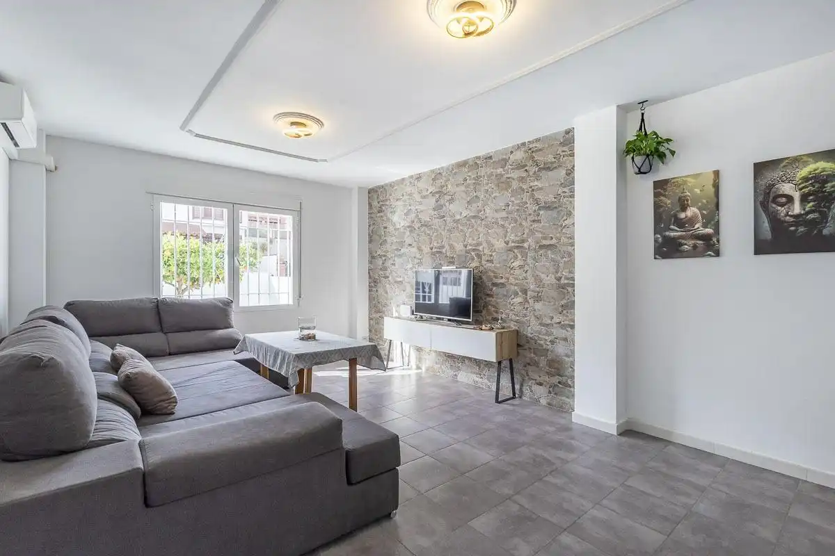 Detached house for sale in Calle Harales, imagen 2