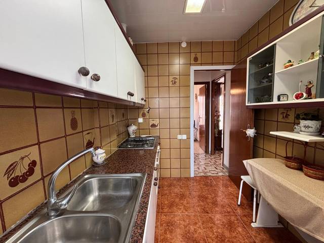 Piso en Venta en Calle SANTS en Sants-Badal