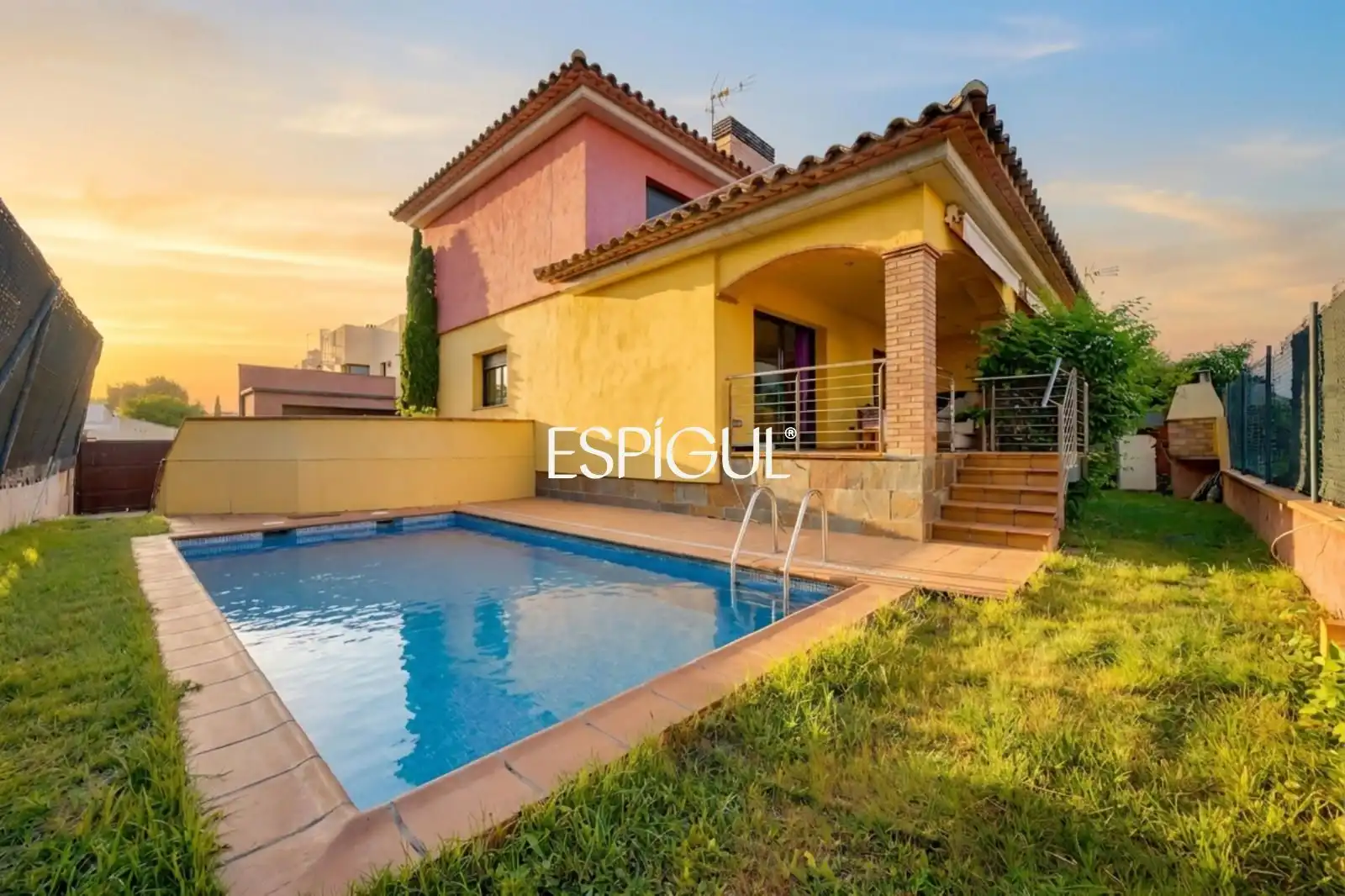Piscina de Casa o chalet en venta en L'Escala con Calefacción, Piscina y Amueblado