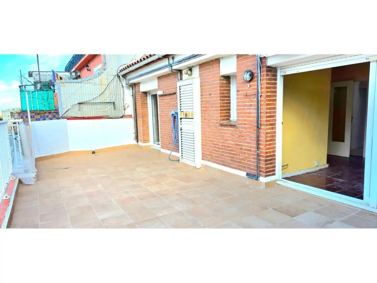 Vista exterior de Piso en venta en Pineda de Mar con Calefacción y Terraza