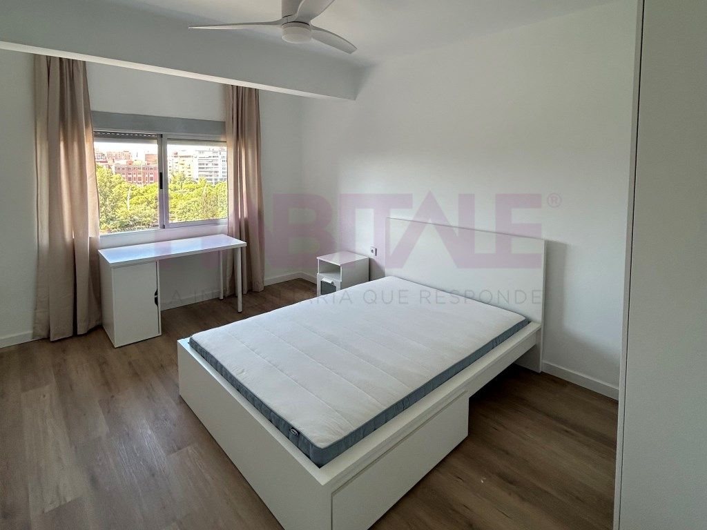 Pis per a compartir a Calle Eduardo Bosca, Penya - Roja - Avda. Francia , Camins al Grau