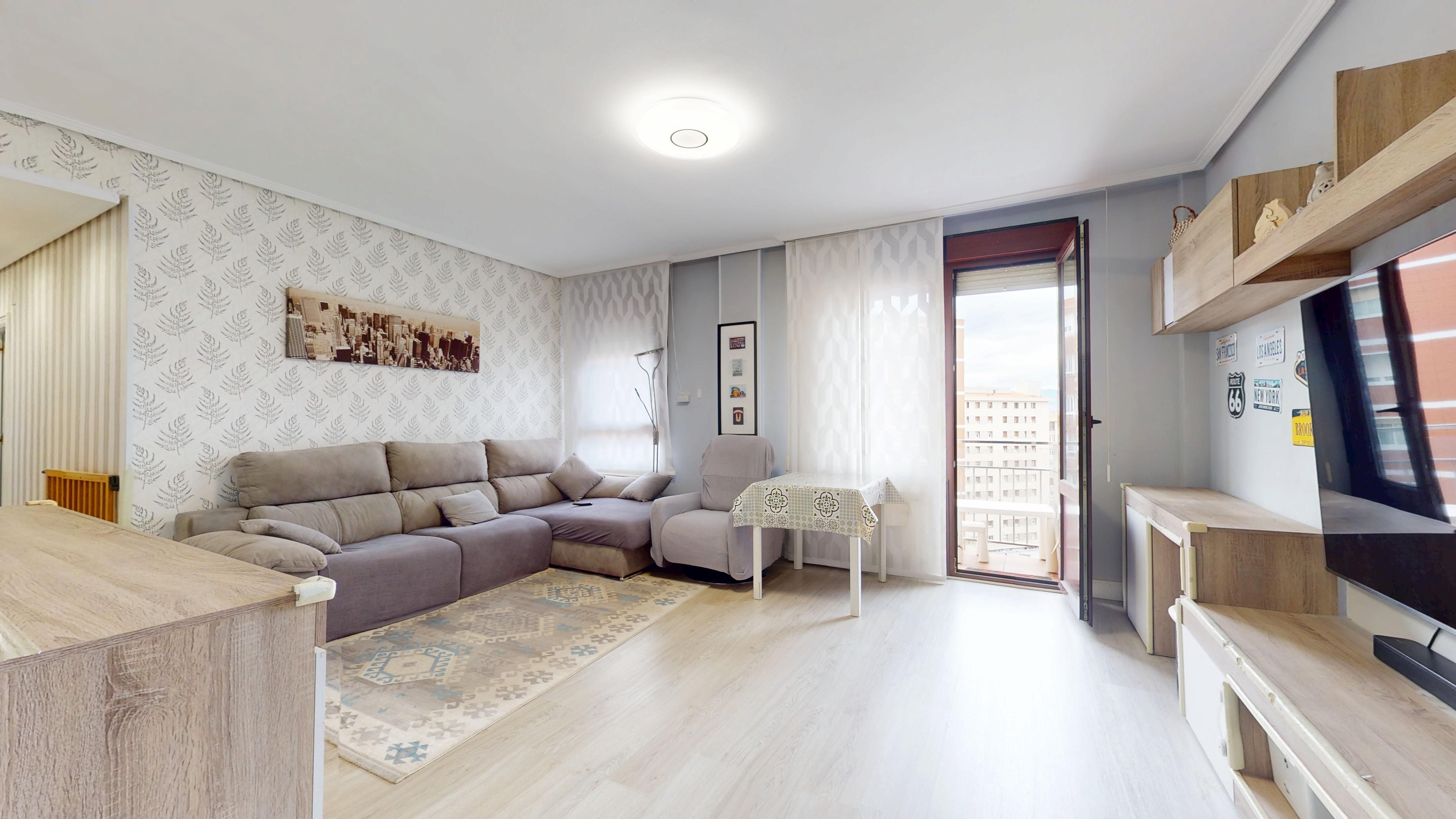 Living room of Flat for sale in Bilbao   with Terrace