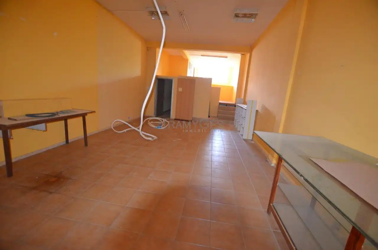 Commercial properties for sale in AVENIDA DE LA CONCORDIA, Tui