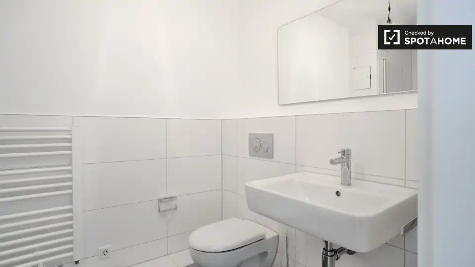 Bany de Apartament per a compartir en Sot de Ferrer amb Aire condicionat, Terrassa i Moblat