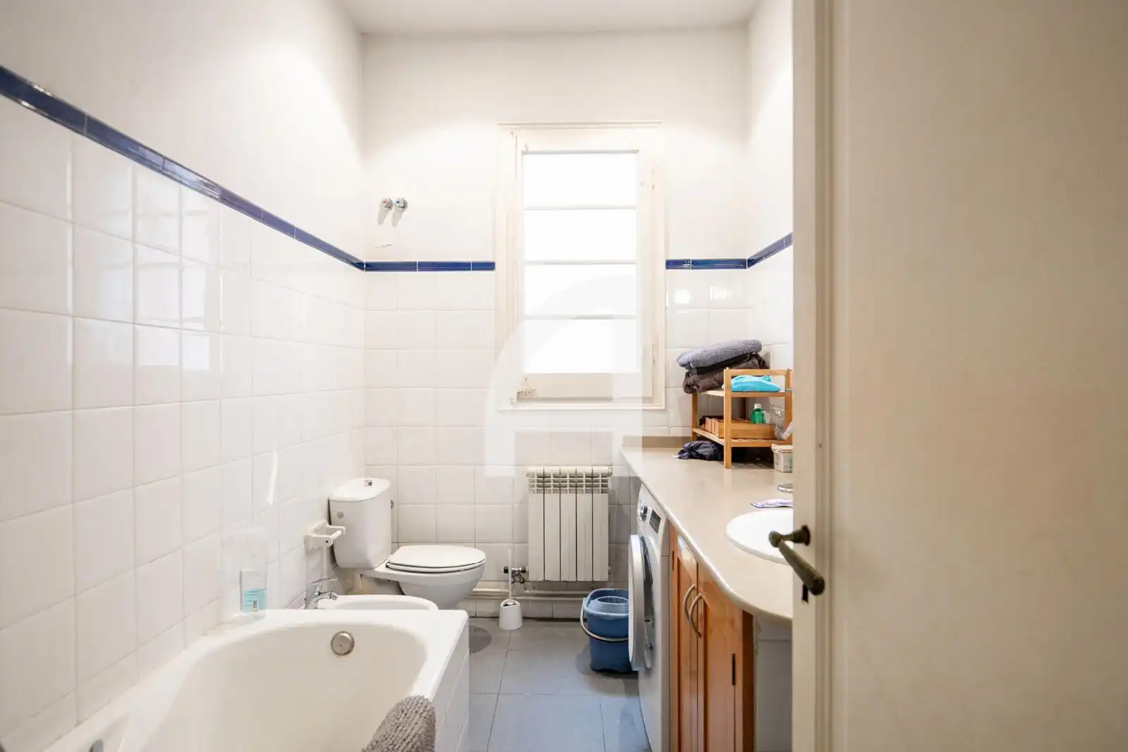 Bany de Pis en venda en Barcelona amb Terrassa i Balcó