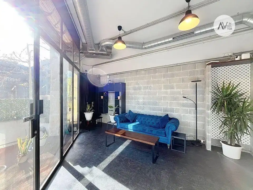 Sala de estar de Oficina de alquiler en Barcelona con Terraza y Amueblado