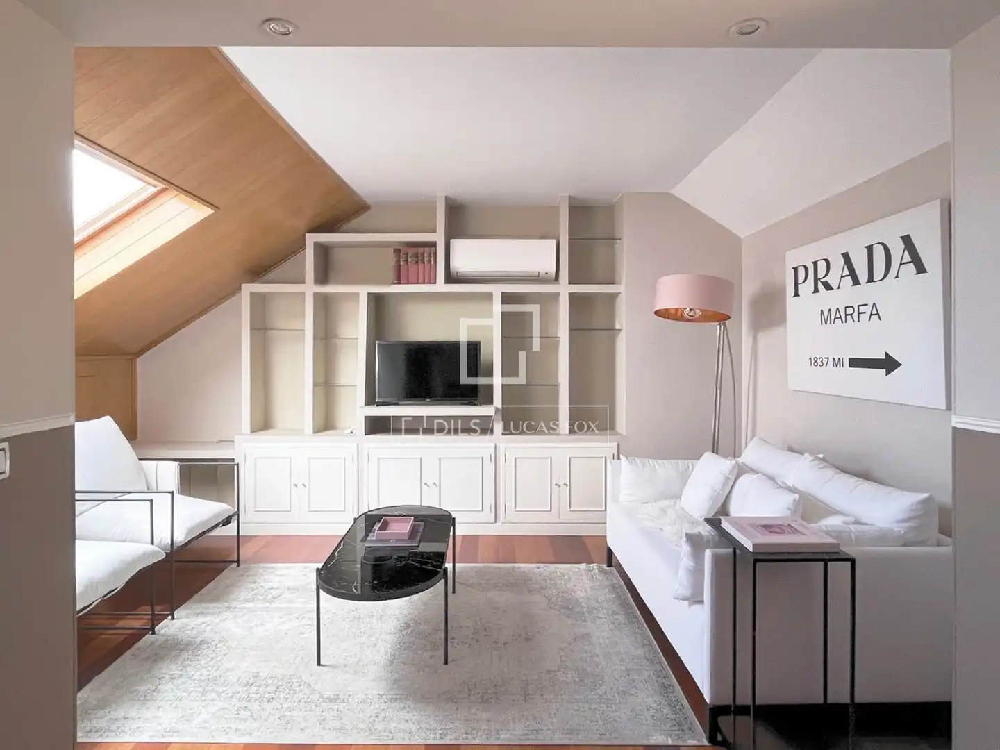 Sala de estar de Casa o chalet en venta en Majadahonda con Aire acondicionado, Jardín privado y Parquet