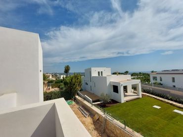 Villa con piscina in vendita a Partides comunes - Adsubia