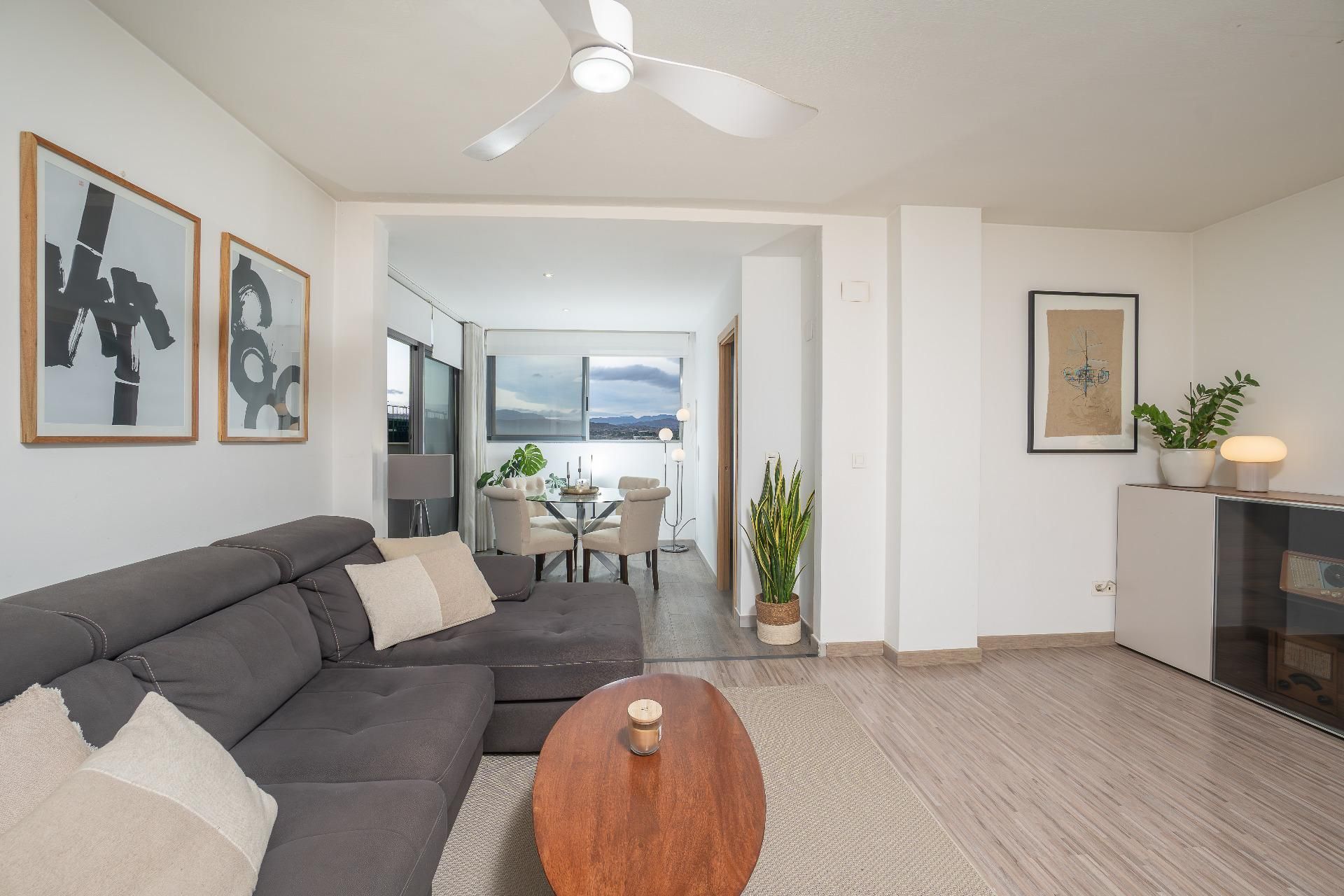 Sala d'estar de Àtic en venda en Elche / Elx amb Aire condicionat i Terrassa