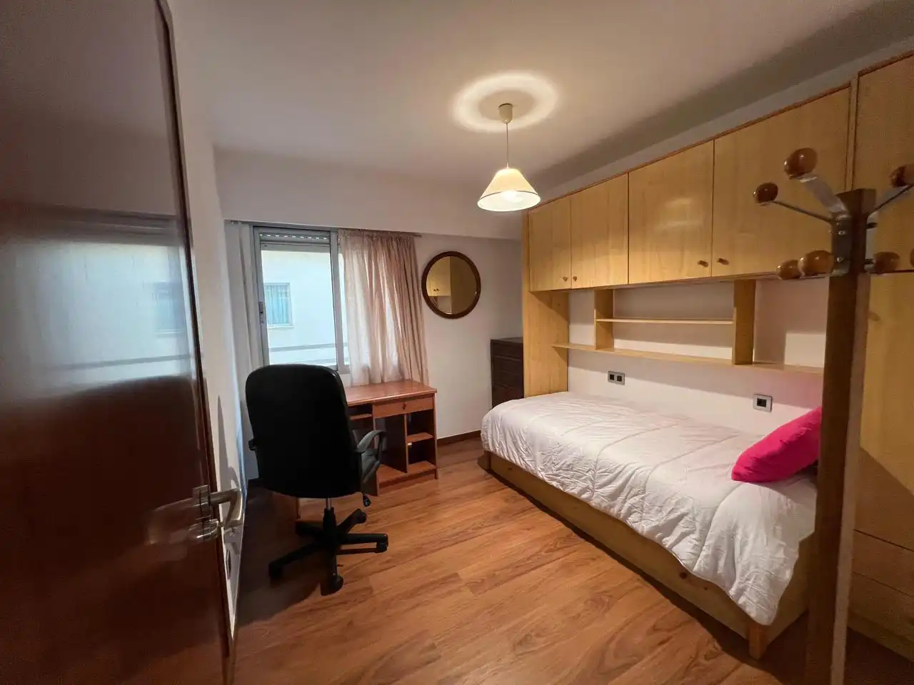 Wohnung zur Miete in calle de l'Arxiduc Carles, Vara de Quart