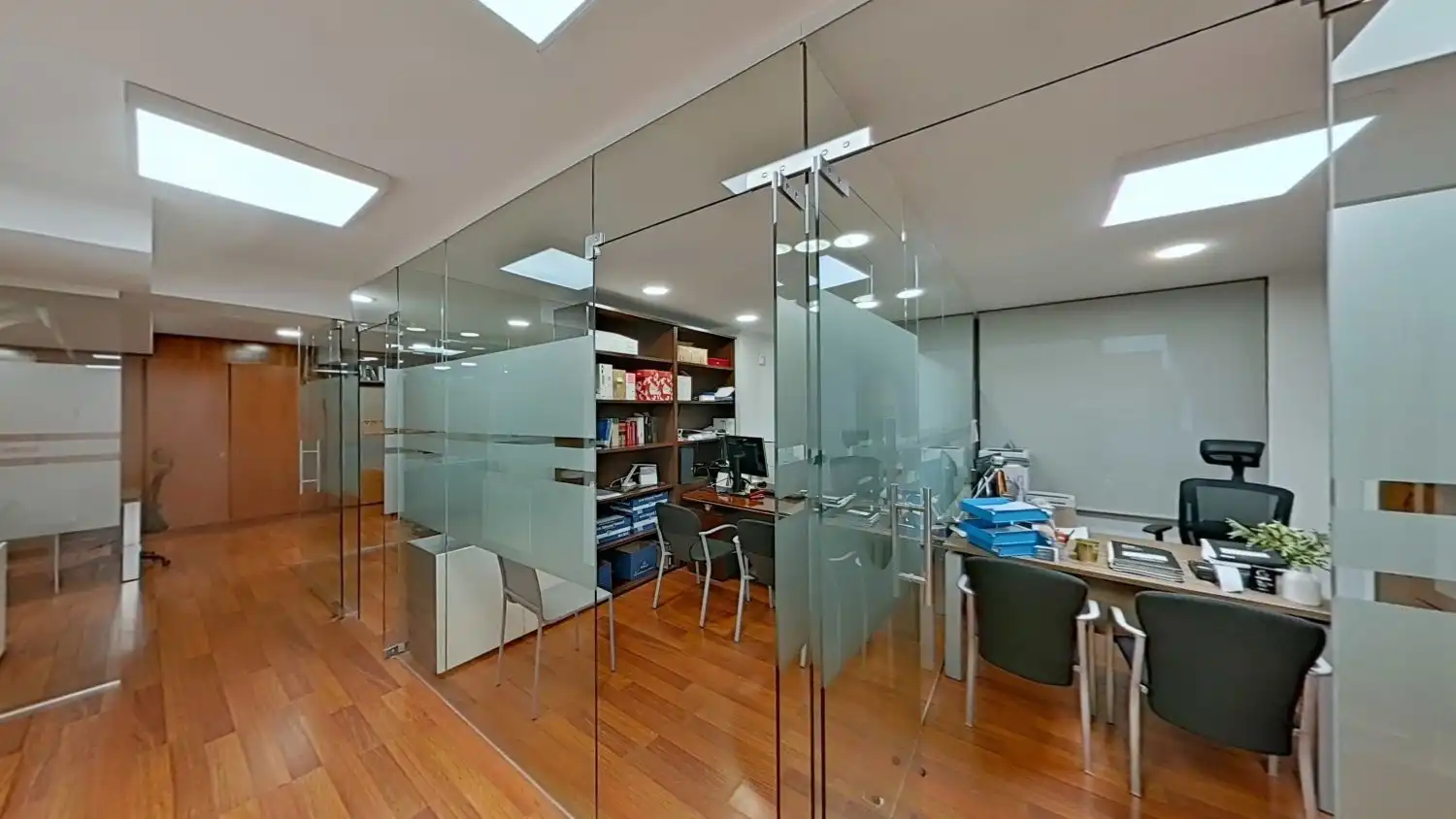 Oficina con ascensor en venta en PLENO CENTRO DE MARBELLA