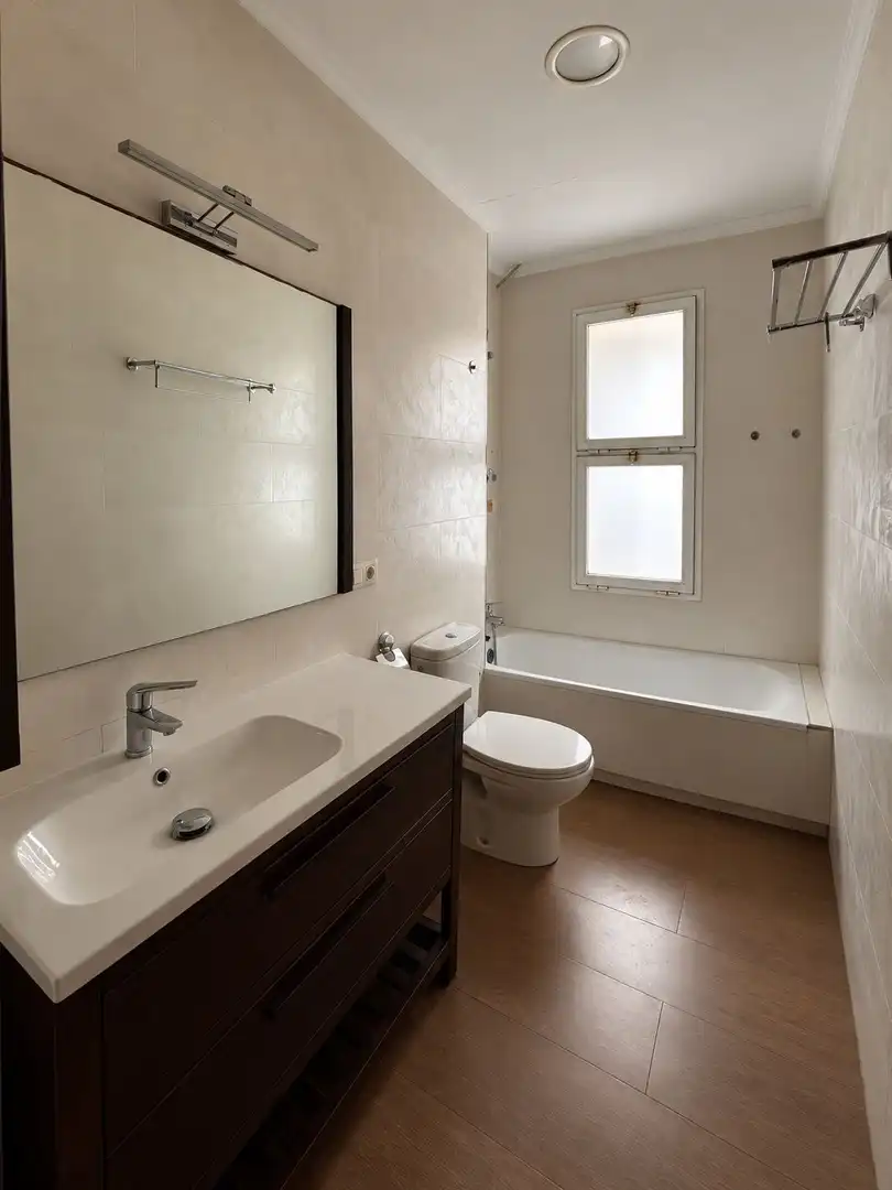 Baño de Piso en venta en Málaga con Aire acondicionado, Calefacción y Terraza