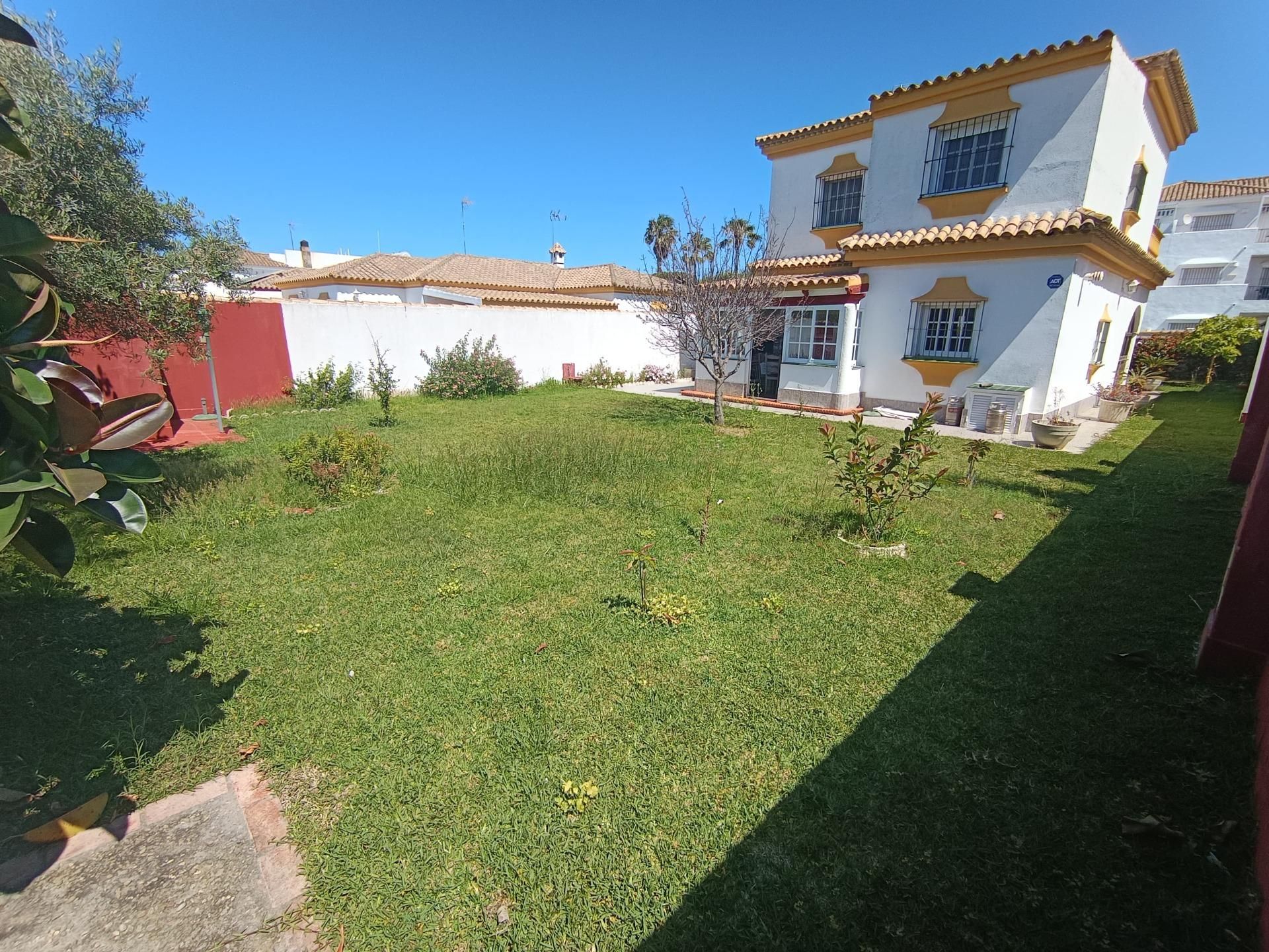 Garden of House or chalet for sale in Chiclana de la Frontera  with Private garden, Terrace and Storage room